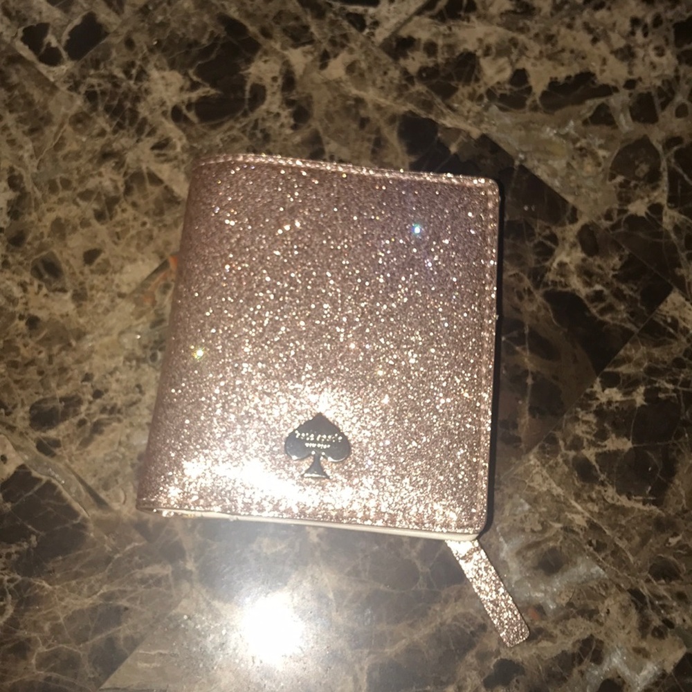 Kate Spade Wallet✨
